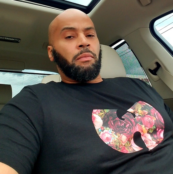 Rose Flower Wu-Tang logo tee - Picture 2 of 4